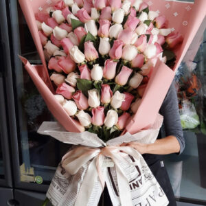 100 roses bouquet white and pink
