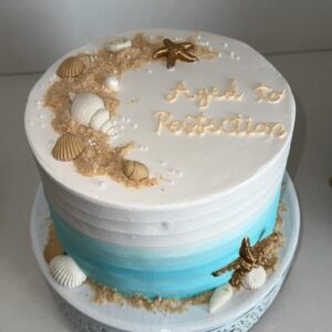 Customizable Vanilla Cake – Serves 6 people