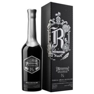 Reserva la Familia Añejo Cristalino Tequila 700 ml