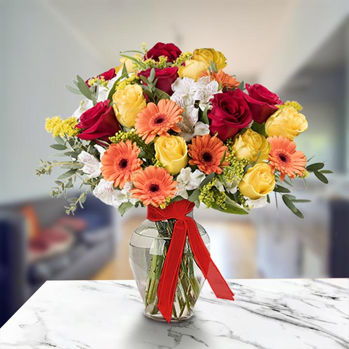 Cheerful Rose & Gerbera Vase — Cabo Delivery flowers in Cabo San Lucas