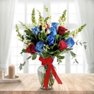 Red & Blue Rose Contrast Vase — Cabo Delivery flowers in Cabo San Lucas